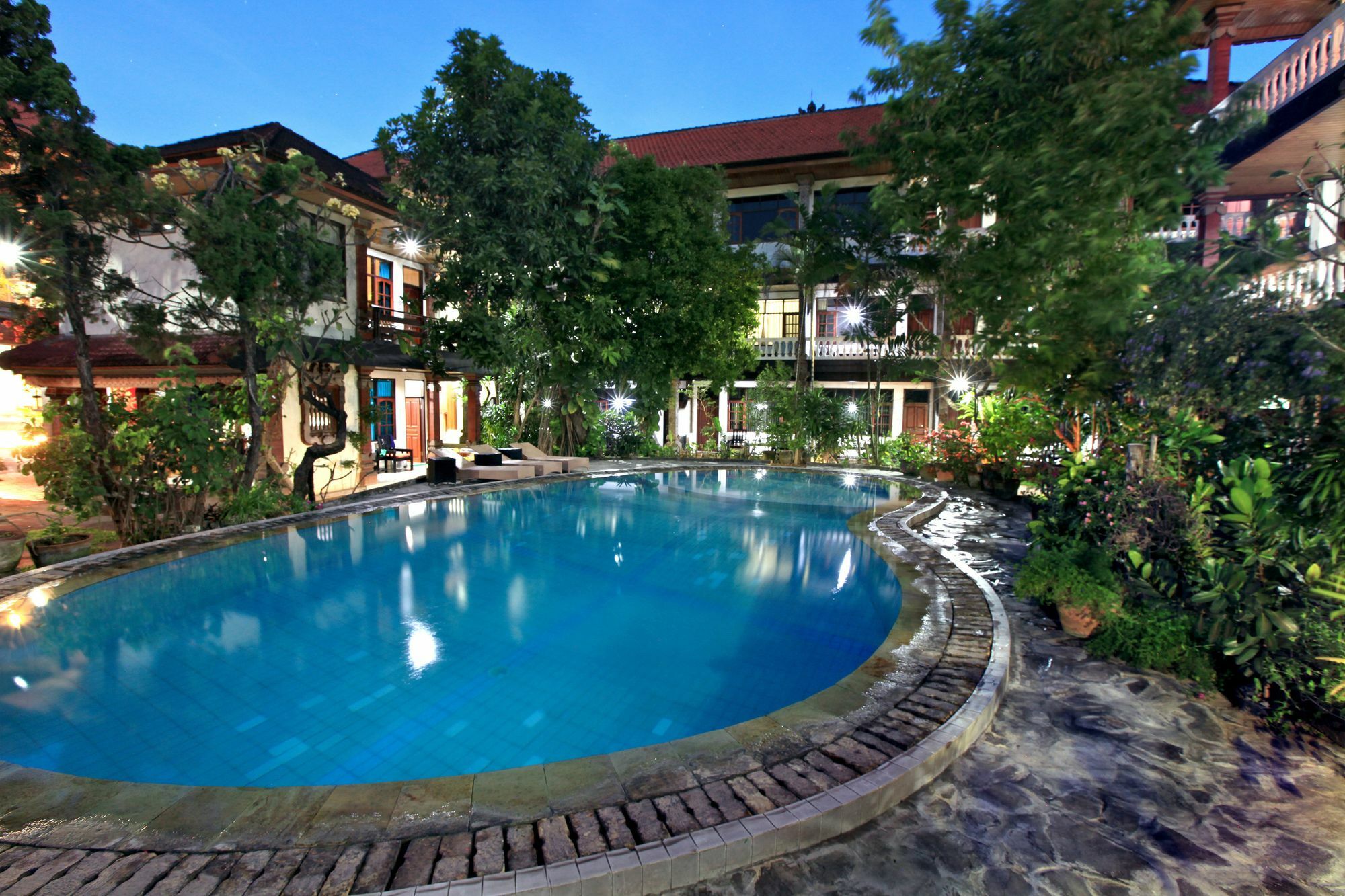 Kuta Dormitory At Simpang Inn Kültér fotó