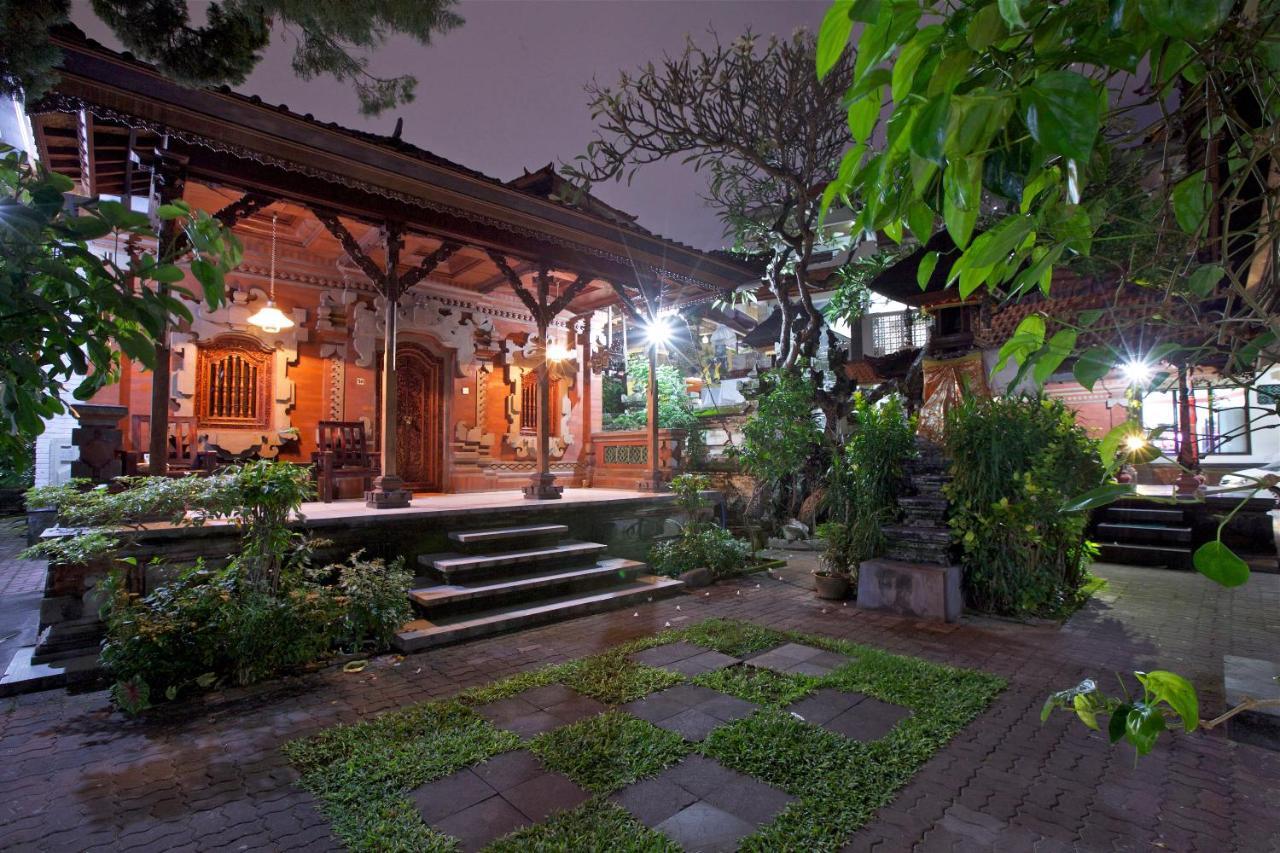 Kuta Dormitory At Simpang Inn Kültér fotó